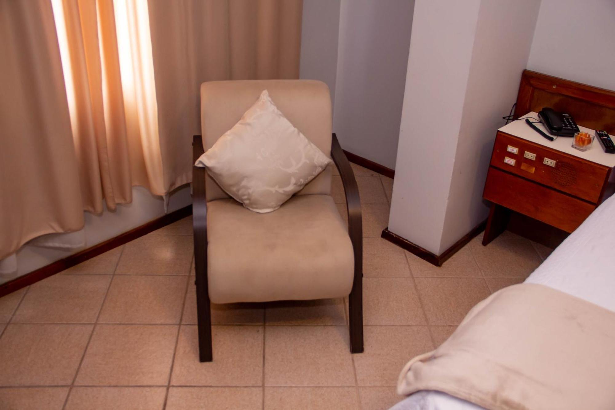Hotel Domhof บลูเมเนา ภายนอก รูปภาพ